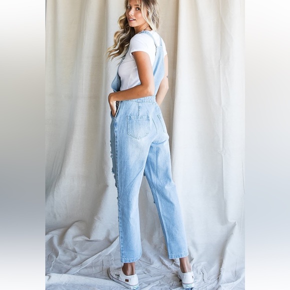 NEW DISTRESSED DENIM LOOSE FIT OVERALLS WITH POCKETS - Picture 3 of 9